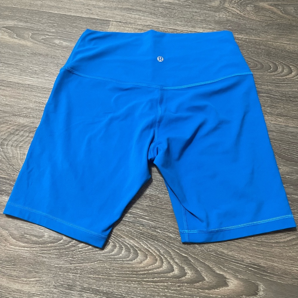Lululemon high rise align shorts 8” size 10